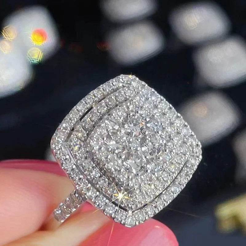 Huitan Fashion Simple Design Women's Rings with Dazzling CZ Stone Gorgeous Female Accessories Wedding Engagement Party Jewelry