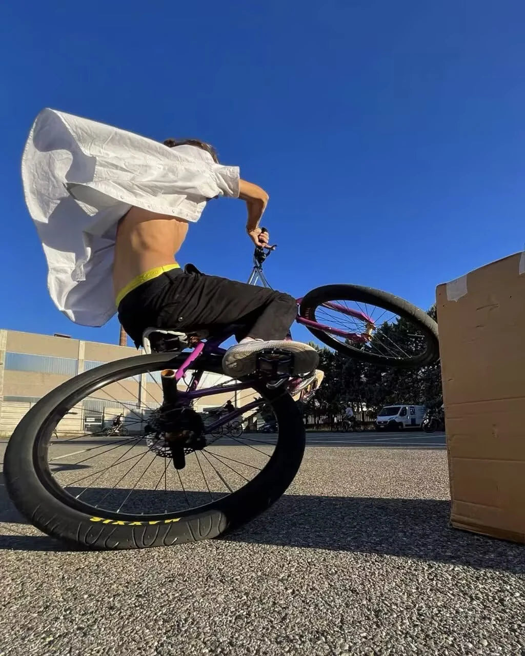 MAXXIS Hookworm 26 x 2.5 Bicycle Tire BMX Wire Bead Clincher Tire for Street Park vert Flatland 20 inch 24 26 27.5 or 29 Sizes