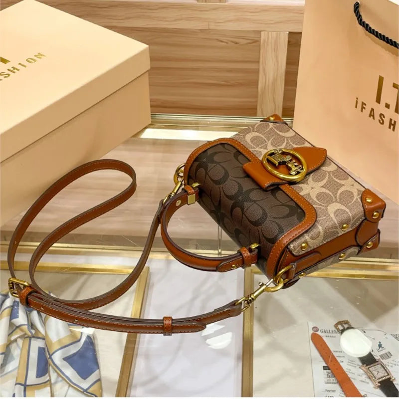 New minimalist and fashionable small handbag, contrasting color women's bag, high-end carriage crossbody bag, portable box bag