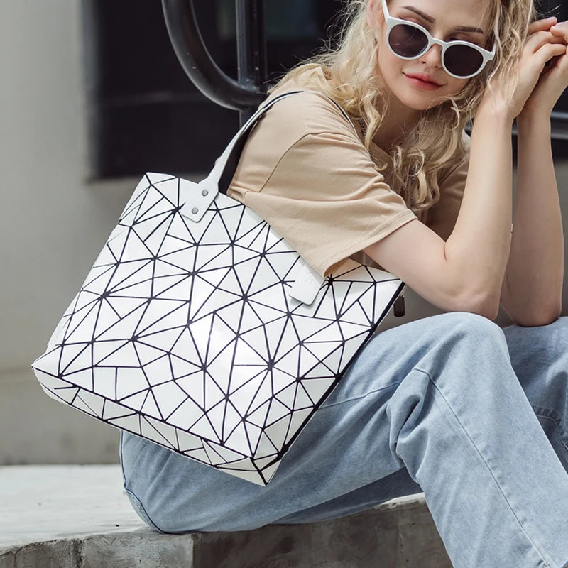 New Gold Handbags Bags For Women 2026 Summer Large Tote Bag Ladies Geometric Messenger Shoulder Bag Beach Luxury Designer Silver