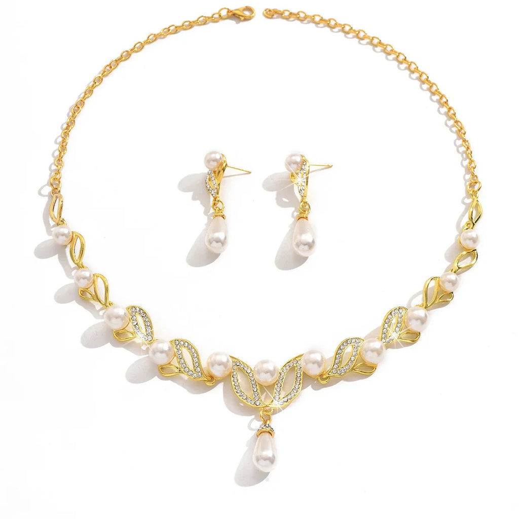 Ladies' fashionable design, imitation pearl necklace, earrings, jewelry set suitable for weddings, gatherings, holidays, gifts
