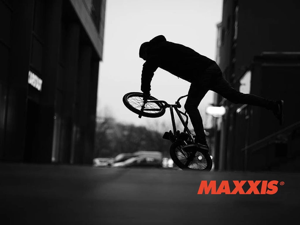 MAXXIS Hookworm 26 x 2.5 Bicycle Tire BMX Wire Bead Clincher Tire for Street Park vert Flatland 20 inch 24 26 27.5 or 29 Sizes
