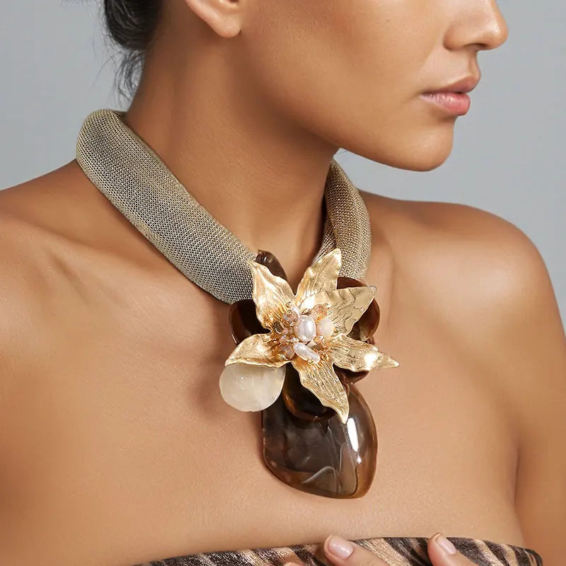 Statement Retro Beads Necklace Big Flower Pendant for Women Girl Wedding Party Jewelry